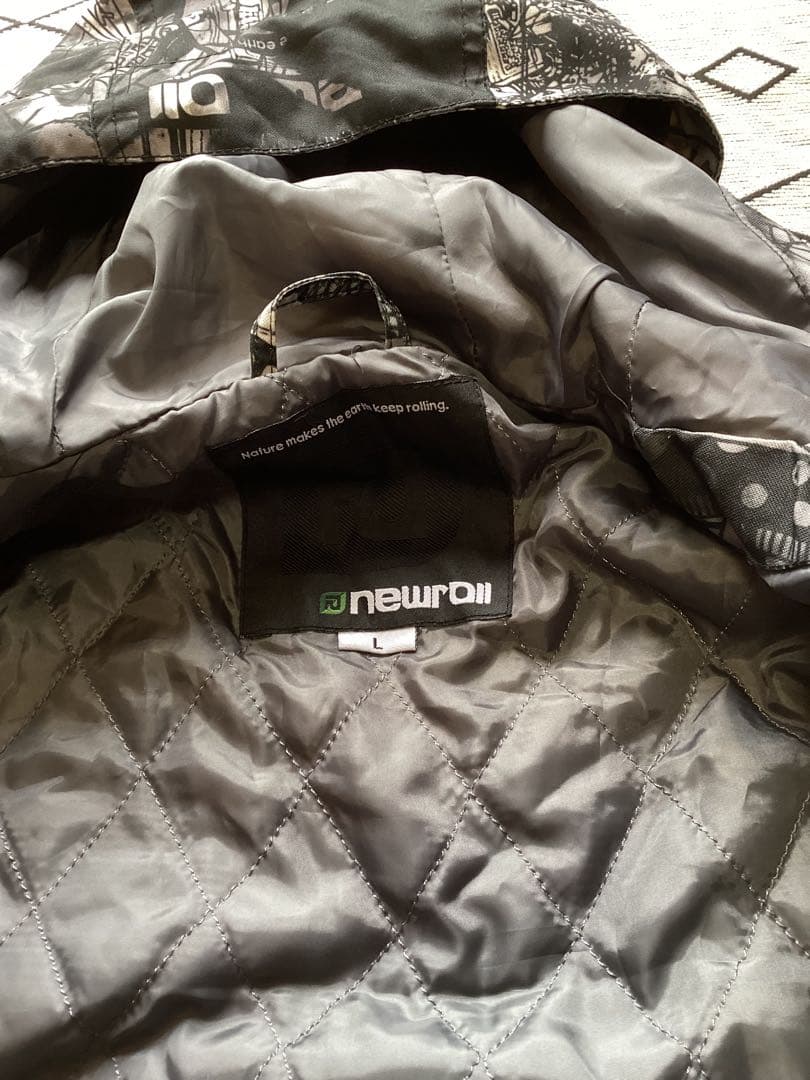 newrollメンズＬスノボウェアスキーウェア