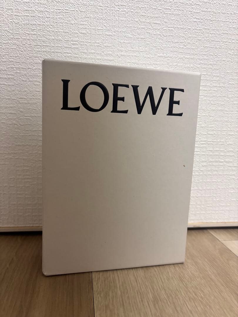 LOEWE ロエベ　 スリムジップバイフォールドウォレット