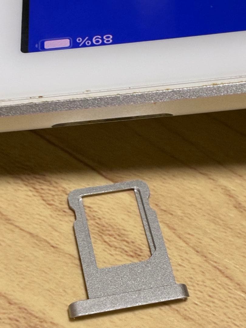 Apple iPad（第5世代）Wi-Fi＋Cellular SIMロック解除済