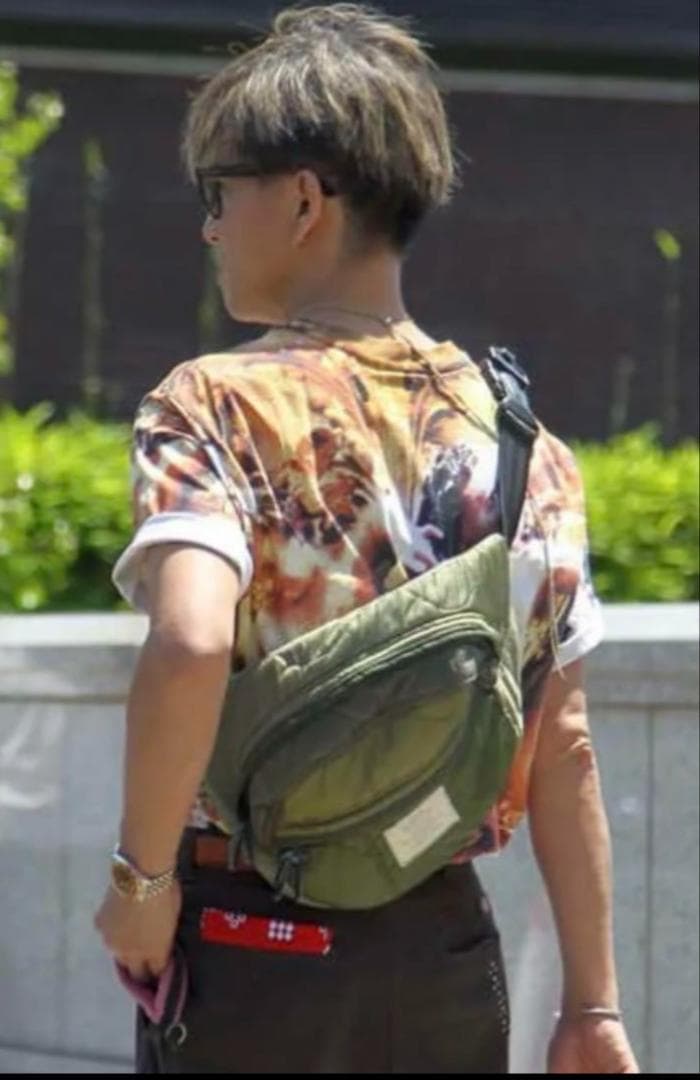 【*A様 キムタク　US Customized Quilted Body Bag