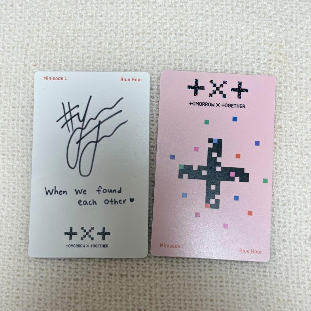 ヨンジュン　txt bluehour トレカ　ラキドロ