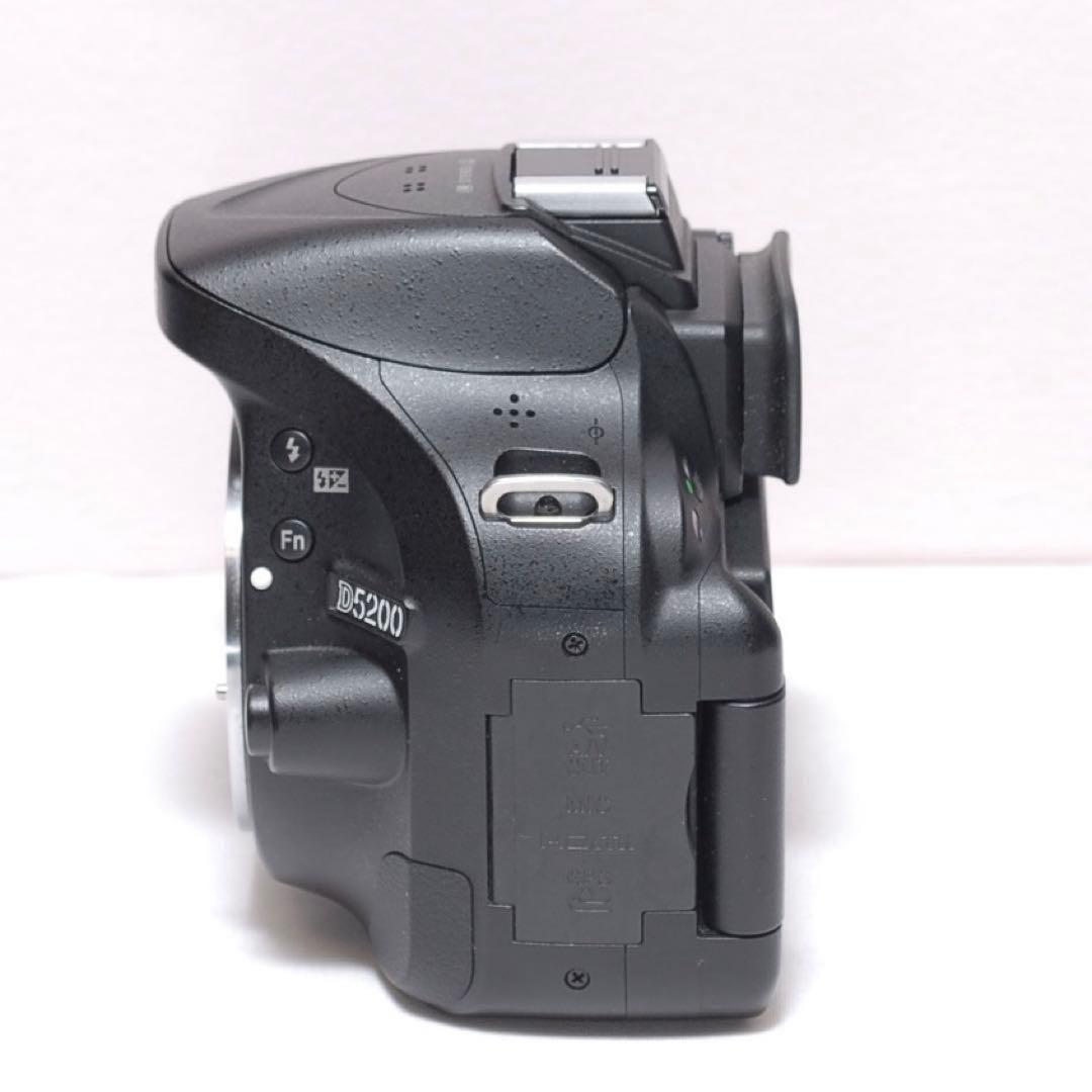 美品✨Nikon D5200✨シングルレンズ✨高画質✨バッテリー2個付き✨入門機