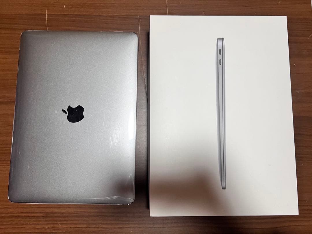【ほぼ未使用】 Apple M1 13インチ MacBook Air 256GB