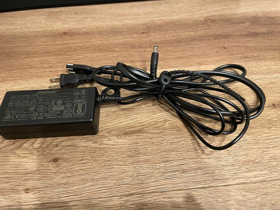 【値下中】Bose サウンドバー 本体とリモコン