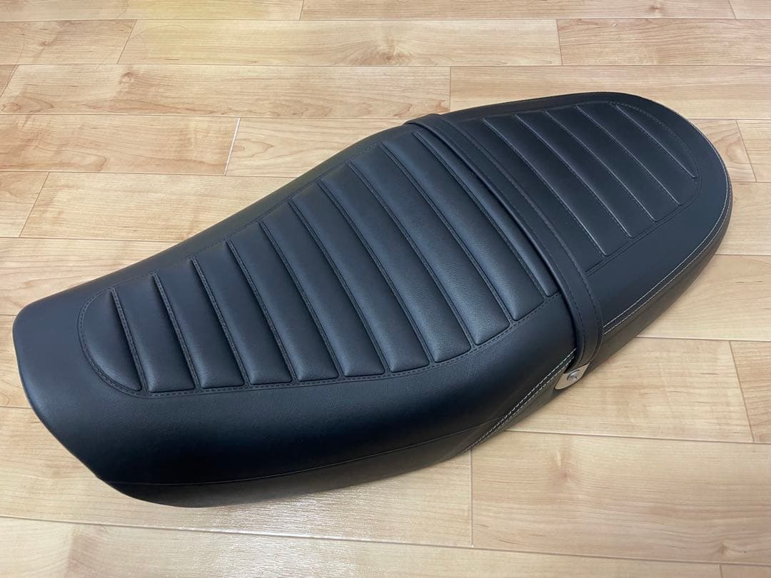 kawasaki カワサキ　Z900RS 純正ハイシート