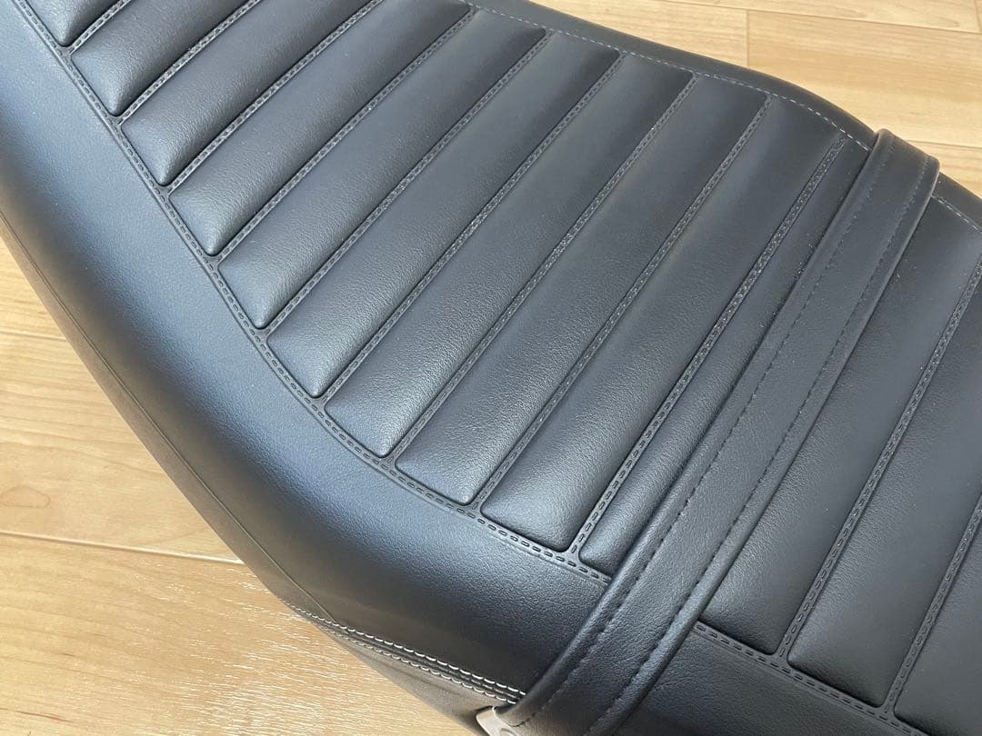 kawasaki カワサキ　Z900RS 純正ハイシート