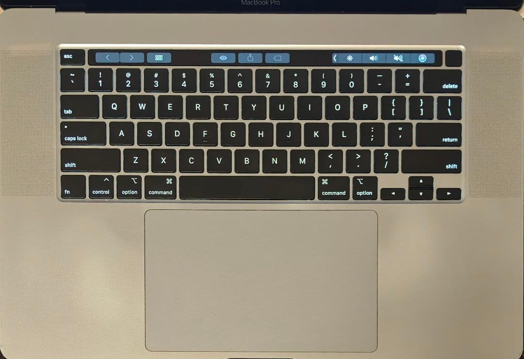 MacBook本体 MacBook Pro 16 2019 i9/32GB/1TB/5500M/US