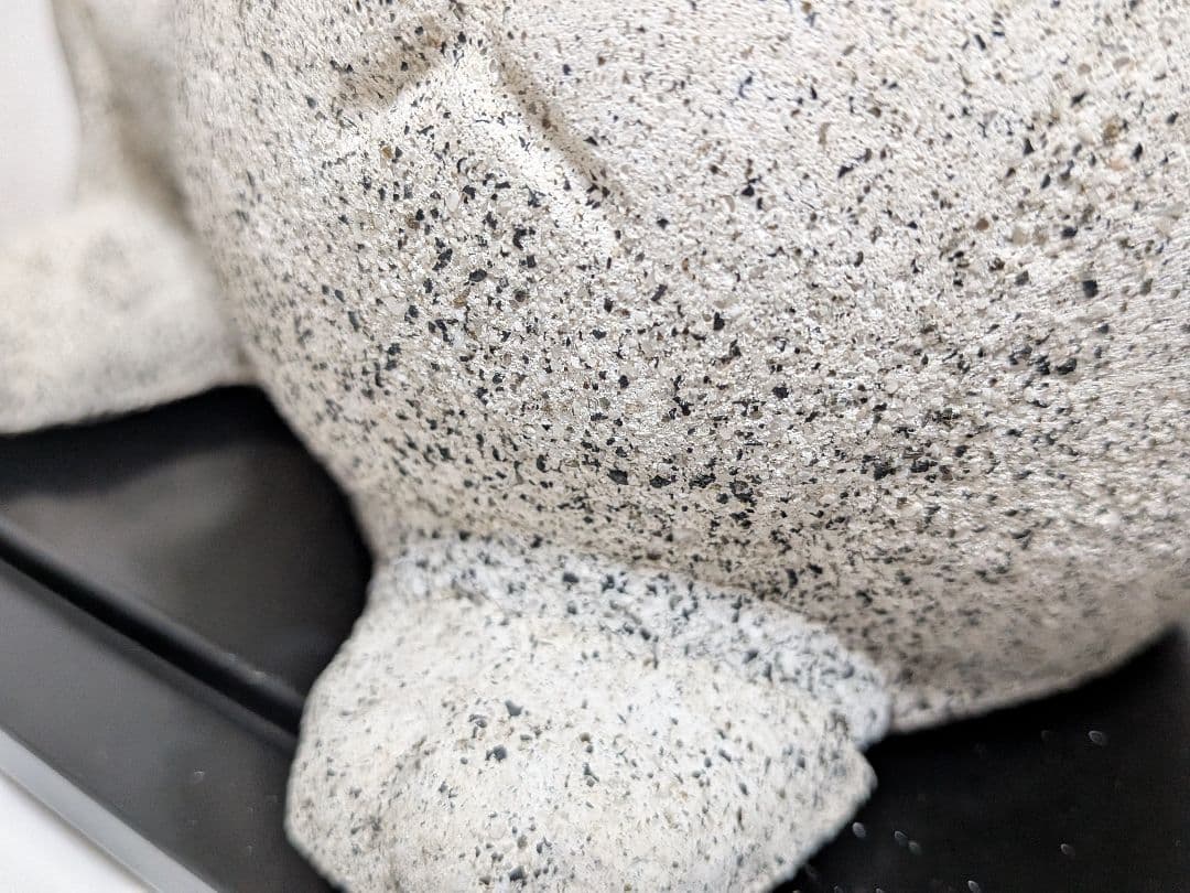 花崗岩（御影石）全長２４Ｘ横幅２３Ｘ高さ２４センチ重量１０キログラム超タヌキ置物