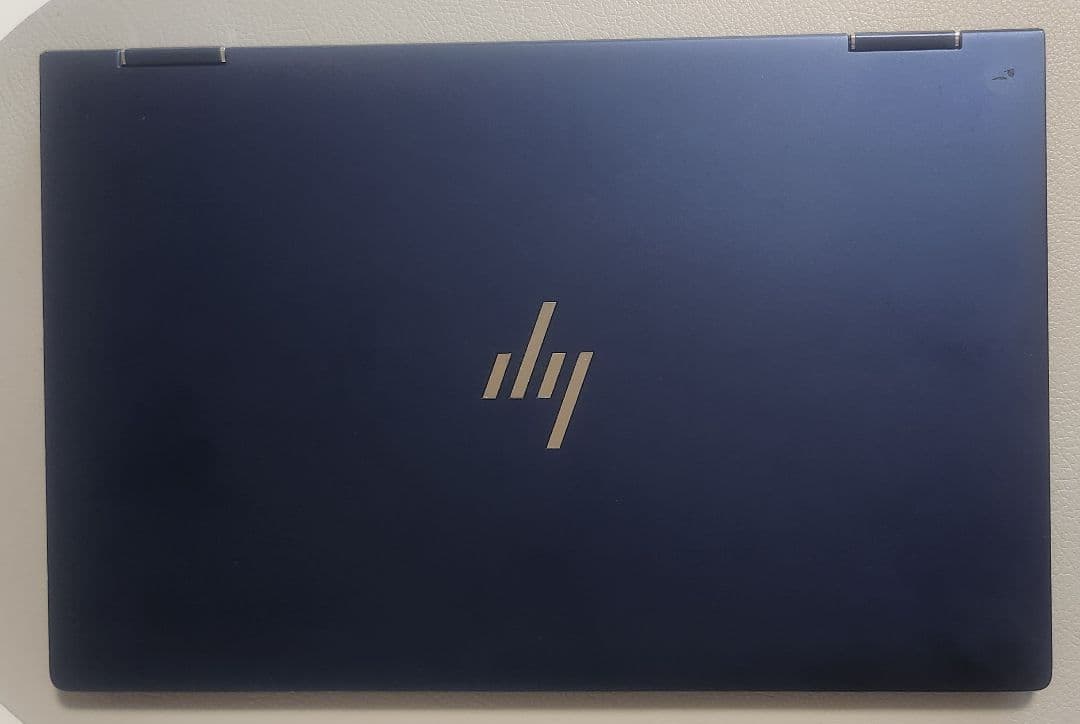 hp dragonfly corei5 8世代　8g　128g