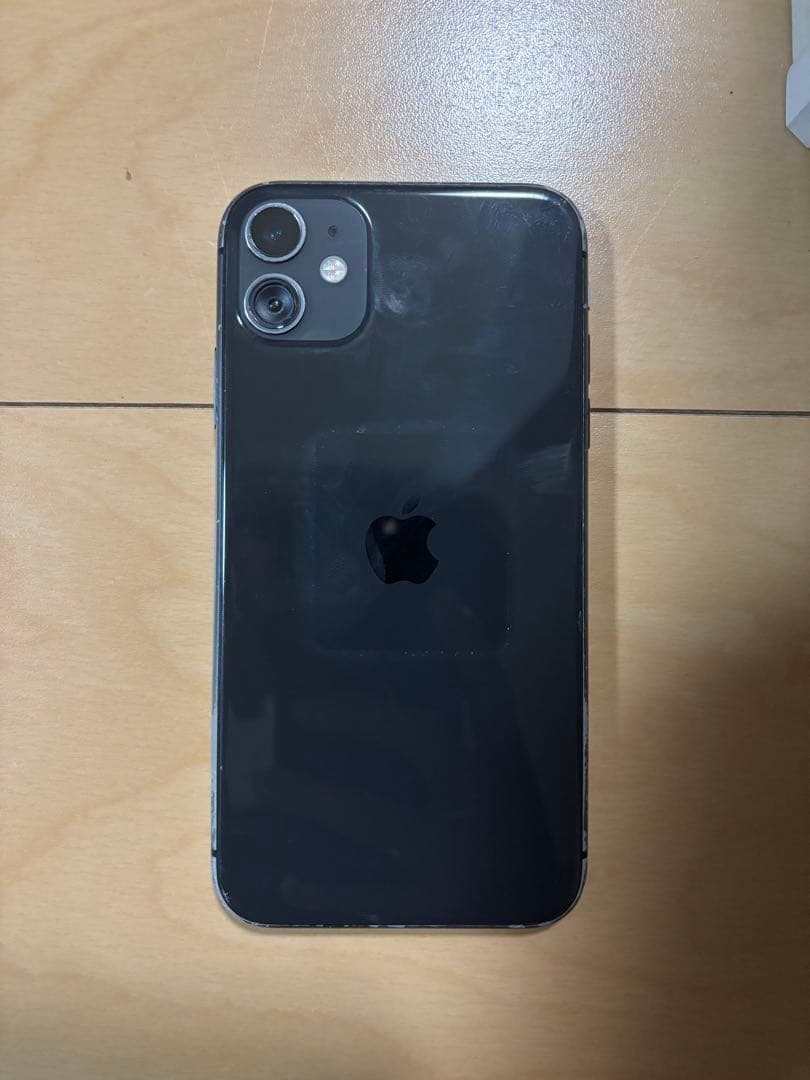 【11/29処分予定】Apple iPhone 11 ブラック 本体【ジャンク】