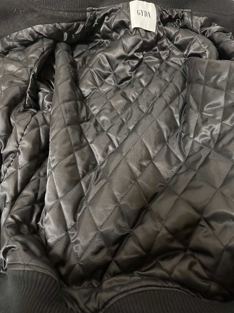 GYDAジェイダ 大人気即完売 Gロゴスタジャン アウター ブラック黒