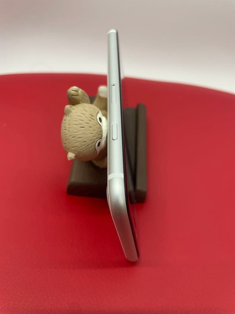 Apple iPhone SE2 64GB ホワイト バッテリー交換済み