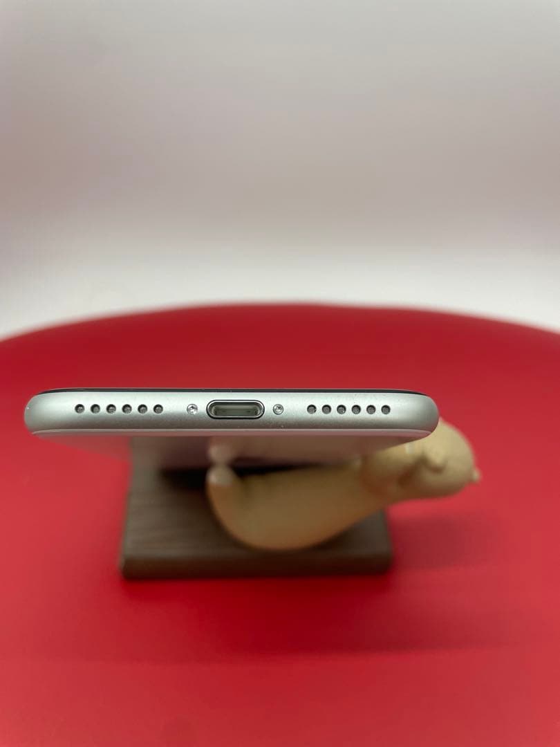 Apple iPhone SE2 64GB ホワイト バッテリー交換済み