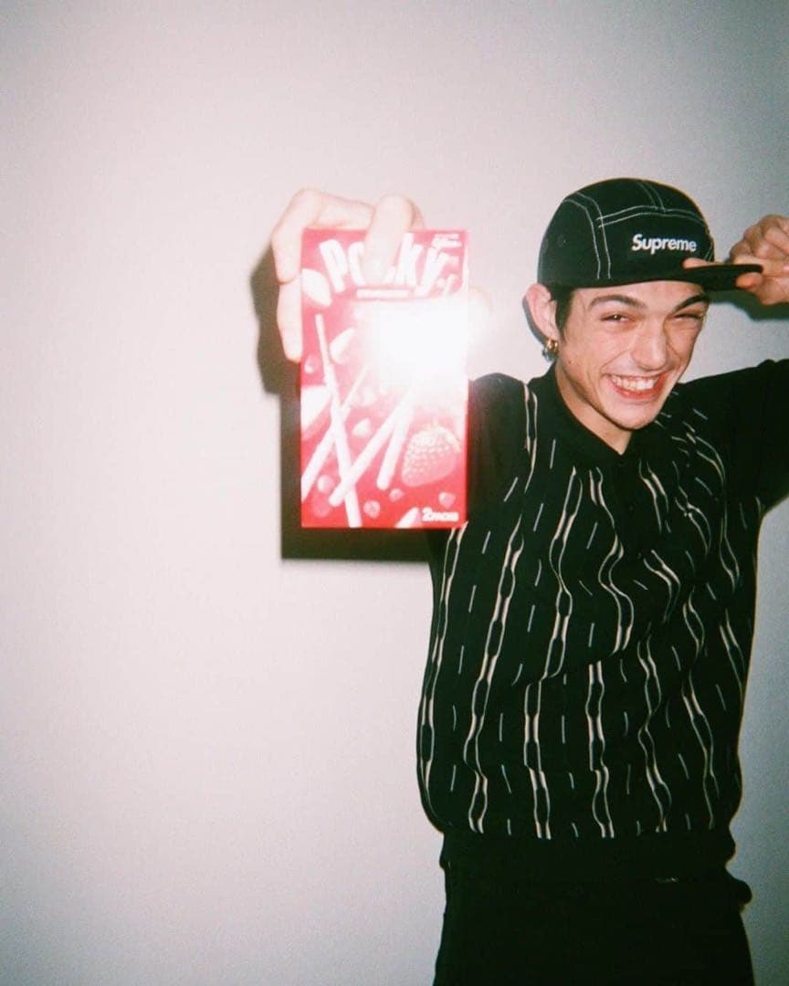 激レア！2018AW SUPREME“VERTICAL STRIPE”ニットポロ