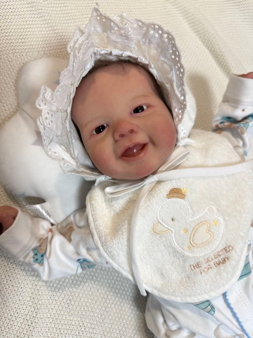 リボーンドール　ニッコリ笑顔ベビー