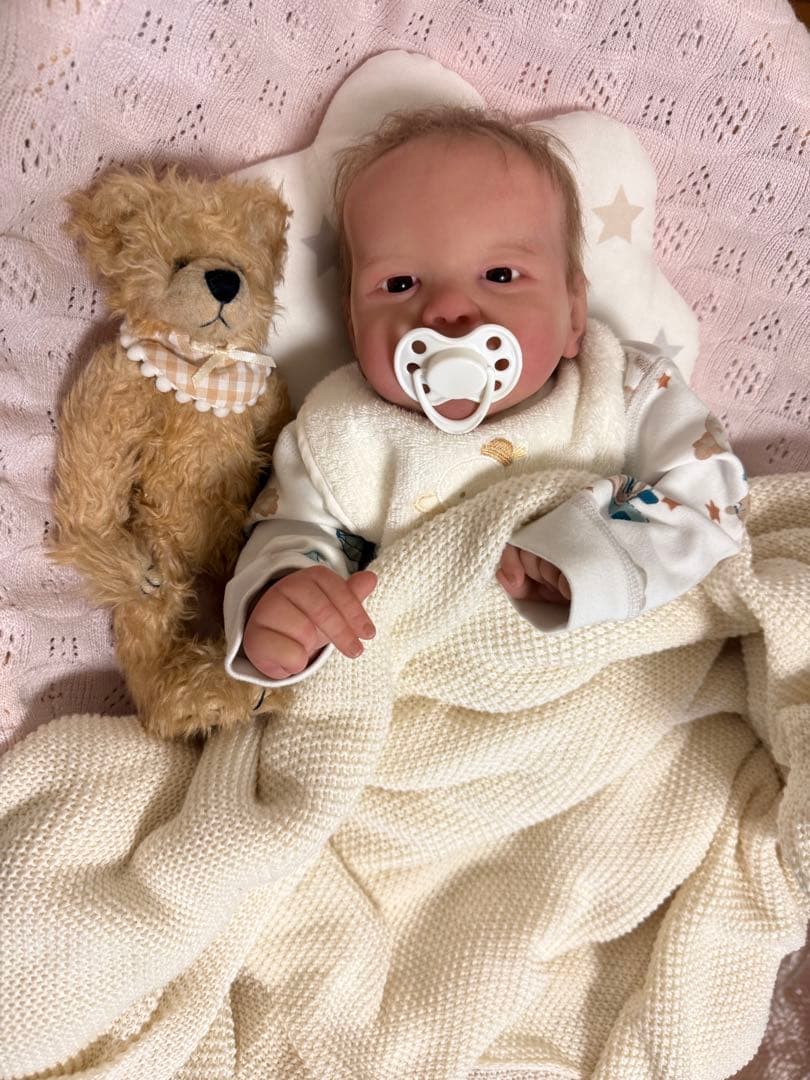 リボーンドール　ニッコリ笑顔ベビー