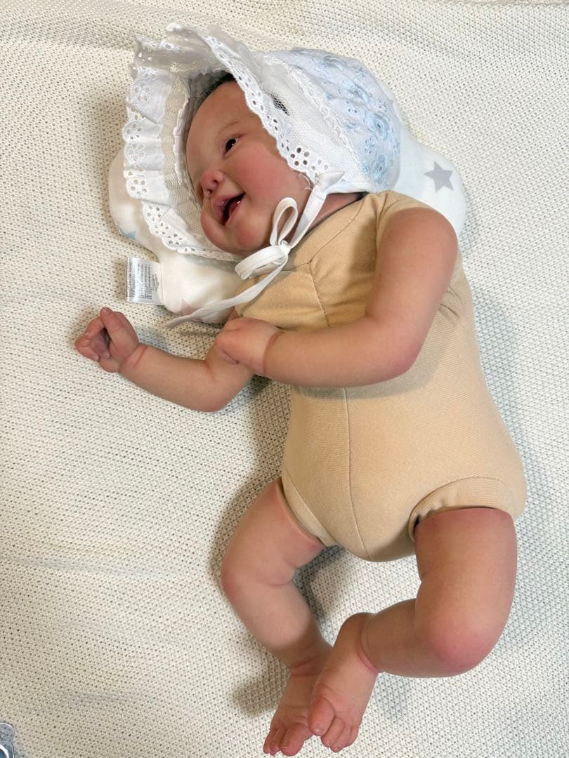 リボーンドール　ニッコリ笑顔ベビー