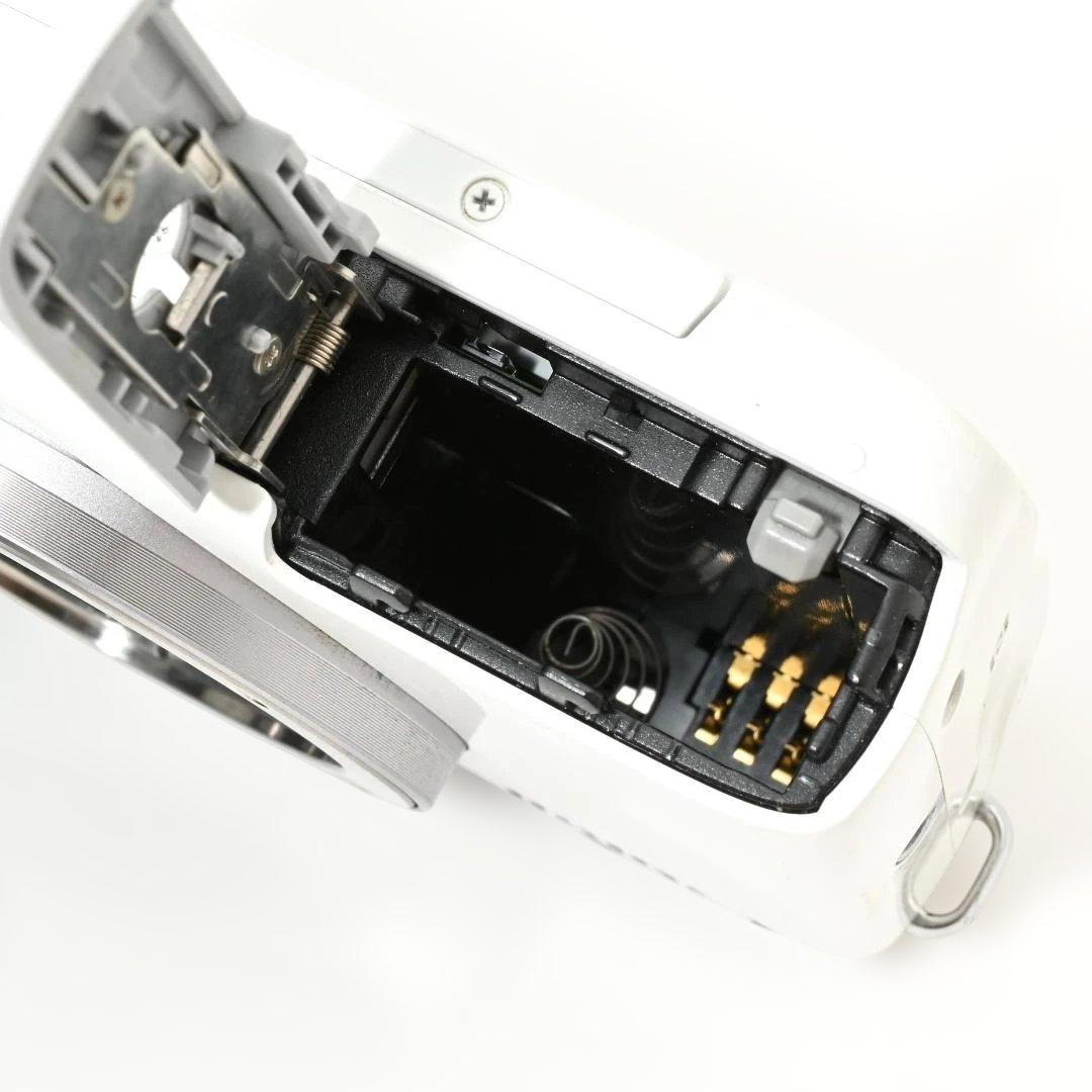 【良品】 Canon EOS M10 ボディ ホワイト