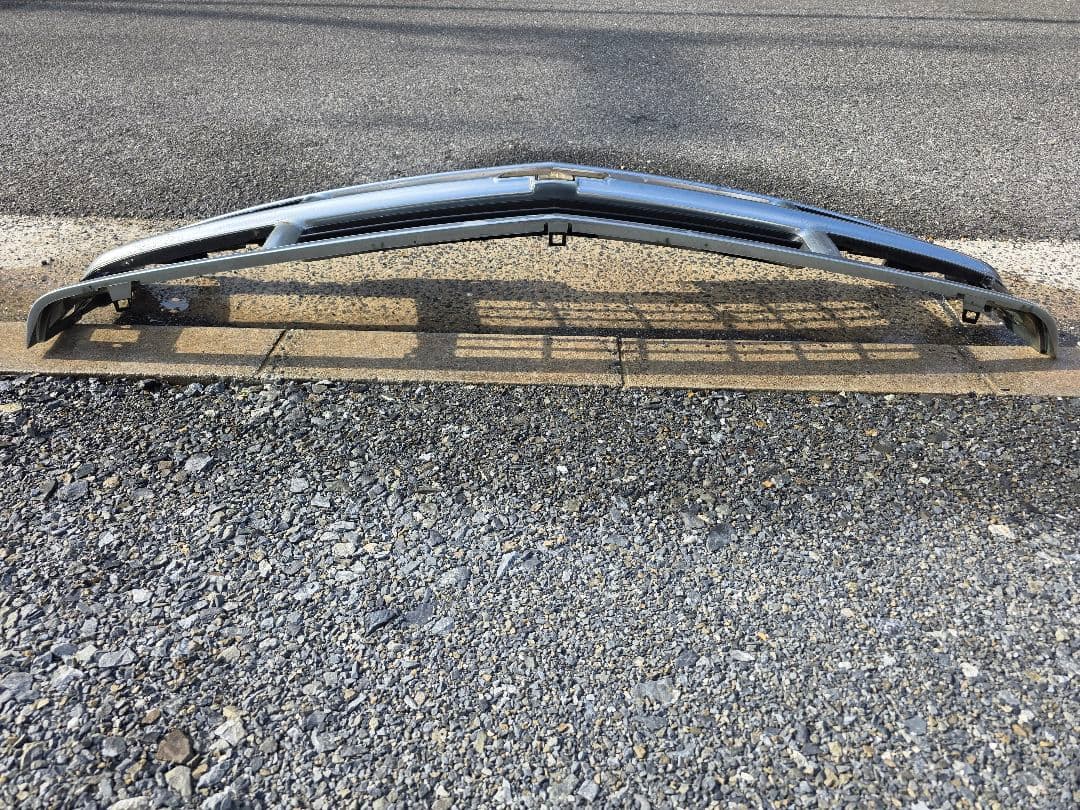 Sunnyさん専用 シボレー C1500 94up 純正グリル 純正ボウタイ