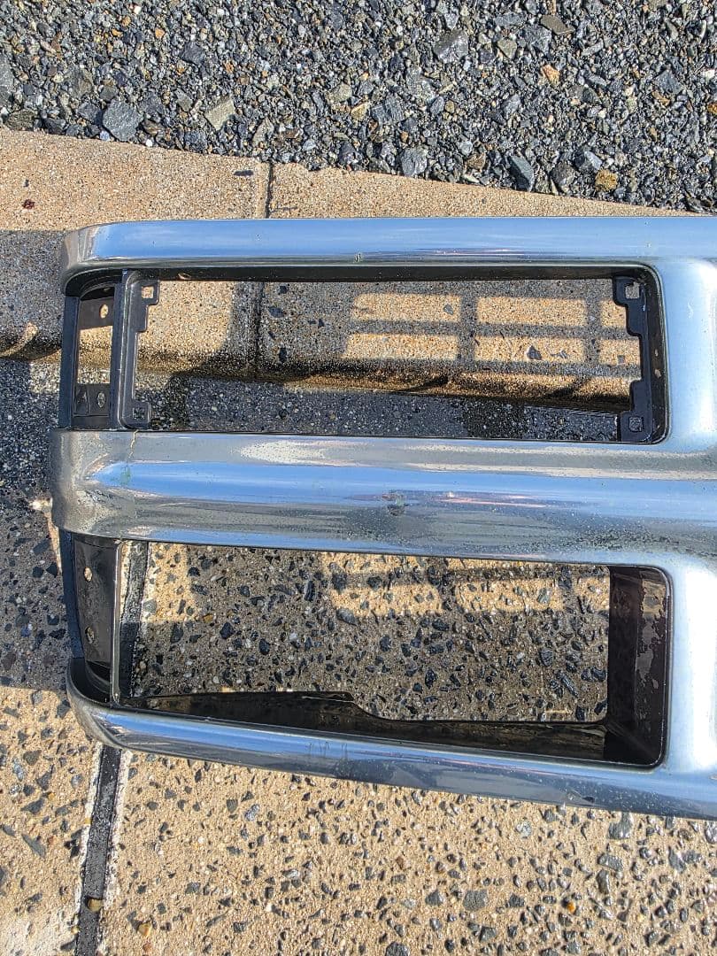 Sunnyさん専用 シボレー C1500 94up 純正グリル 純正ボウタイ