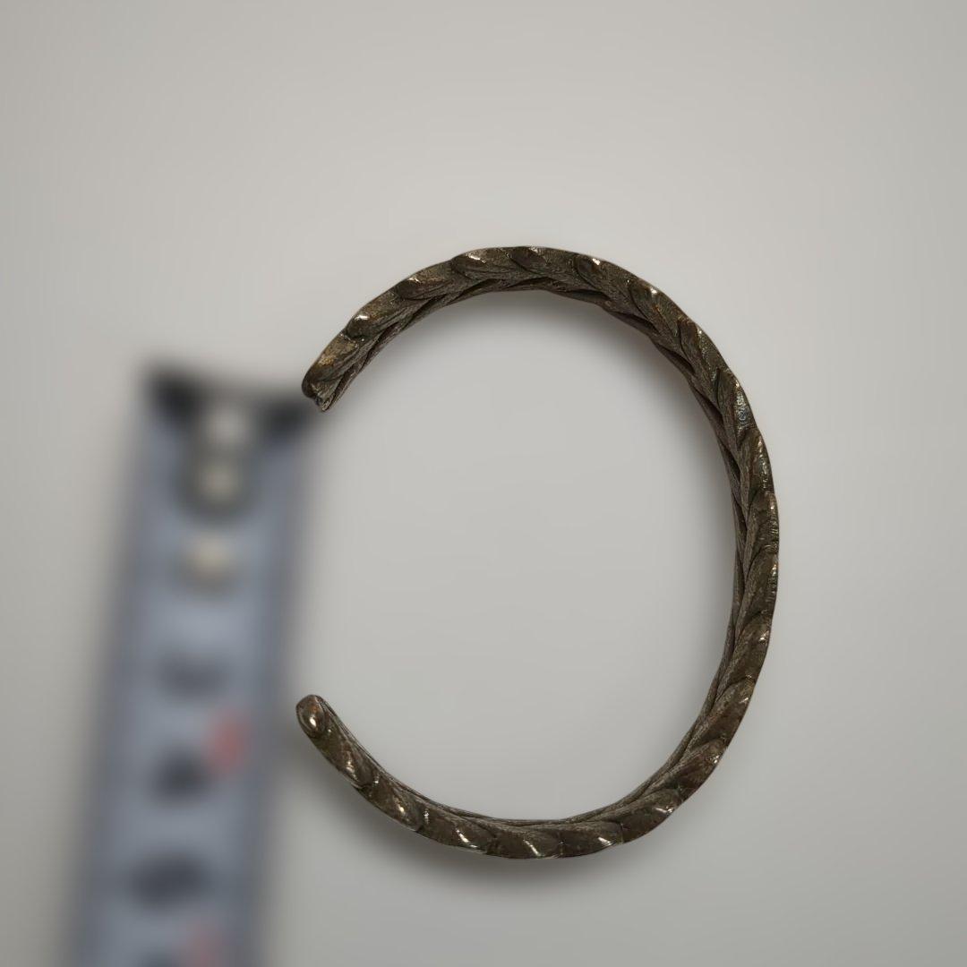 HTC 　真鍮製バングル