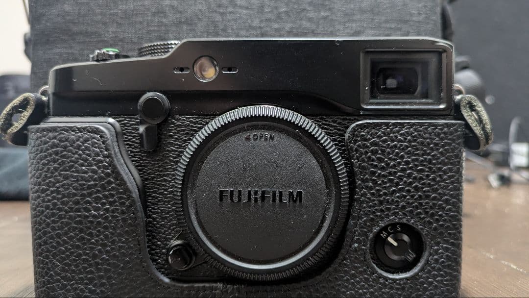 Fujifilm X-Pro1 ミラーレスカメラ 本体