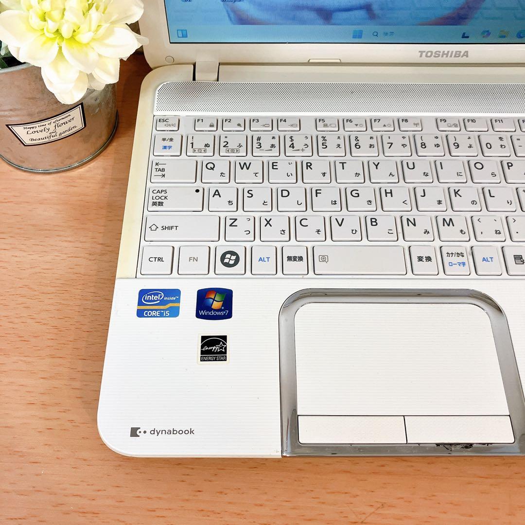 Windows11✨大容量500GB☘️カメラ付すぐ使える東芝ノートパソコン白