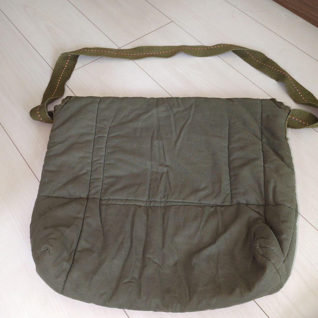 A.P.C アーペーセー　カーキ　ショルダーバッグ　メッセンジャー　古着