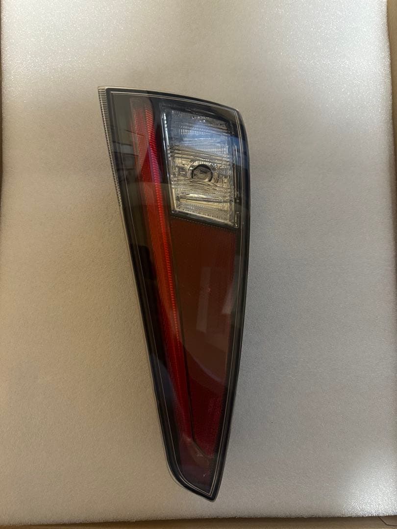 50プリウス前期　テールランプ