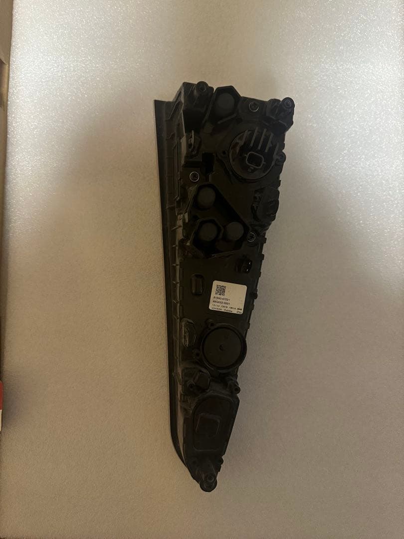 50プリウス前期　テールランプ