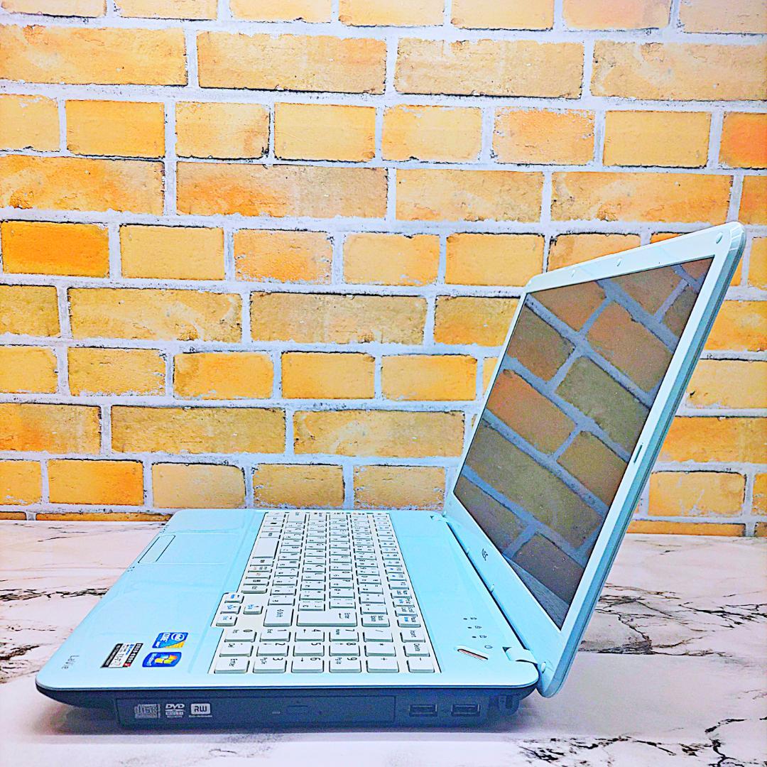 美品❤️レアなエアリーブルーノートパソコン爆速SSD☘️Core-i5✨限定色