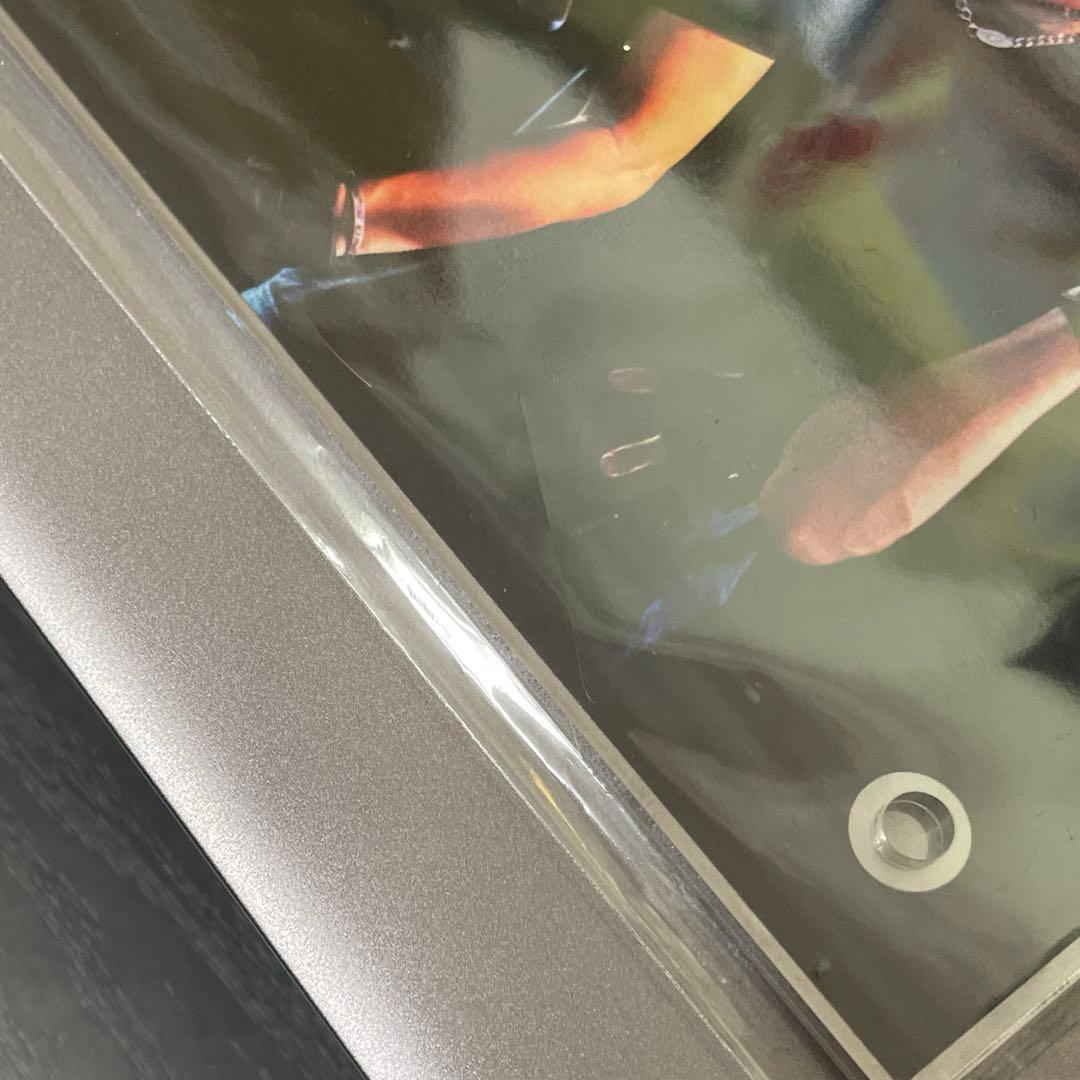 O-MENZ サイン入り アクリルパネル