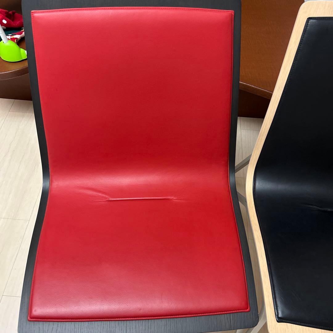 【美品】アクタス　チェア 2脚セット　赤、黒