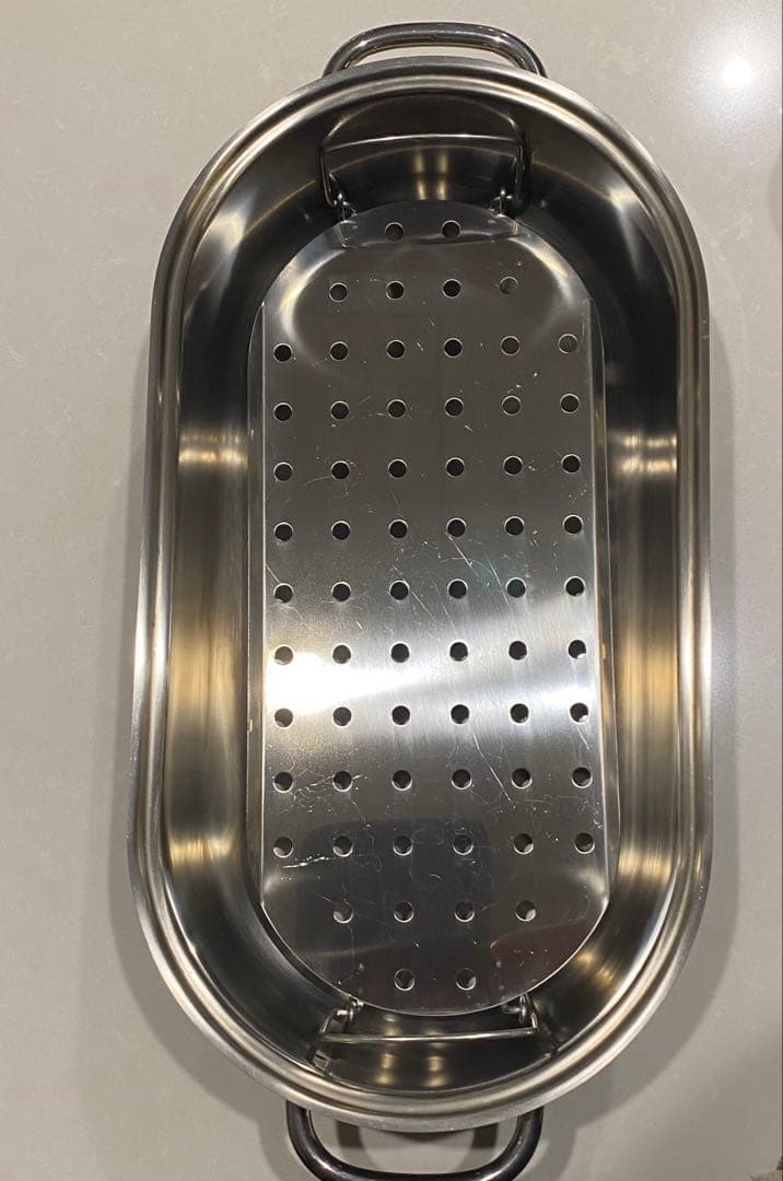 スイス製ステンレススチール 蒸し器 (茶碗蒸し８個一気に調理可！)