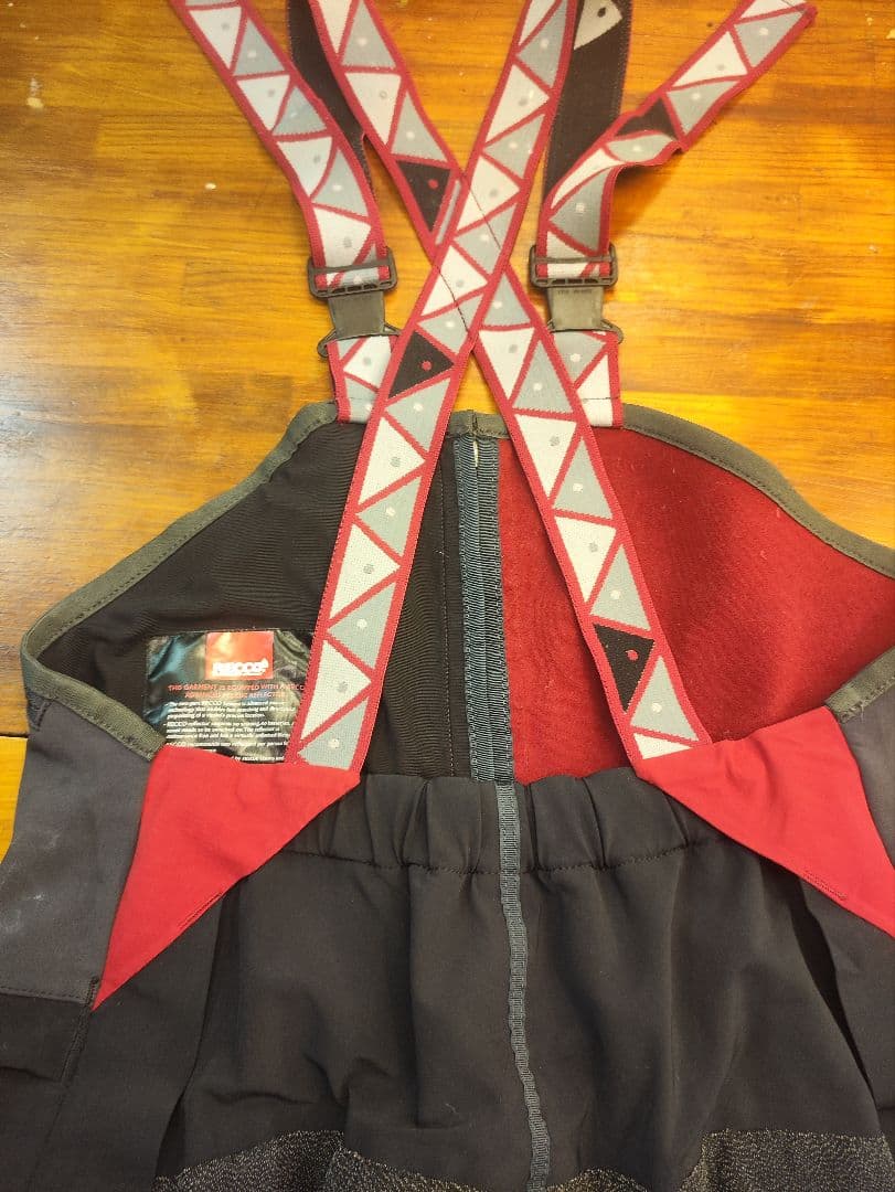 クレッタルムーセン　撥水スノボ・スキーウェア　つなぎ　3L　表記サイズs