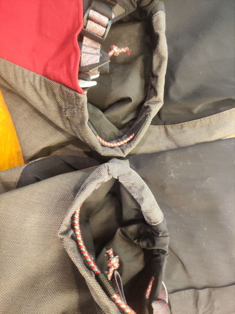 クレッタルムーセン　撥水スノボ・スキーウェア　つなぎ　3L　表記サイズs