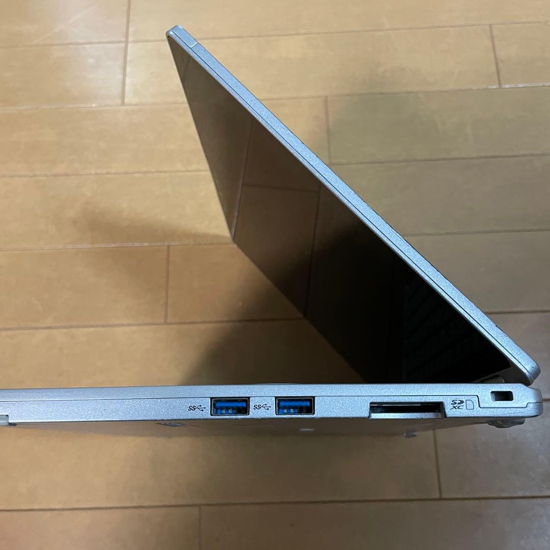 バッテリーほぼ新品　Panasonic CF-QV8T11VS