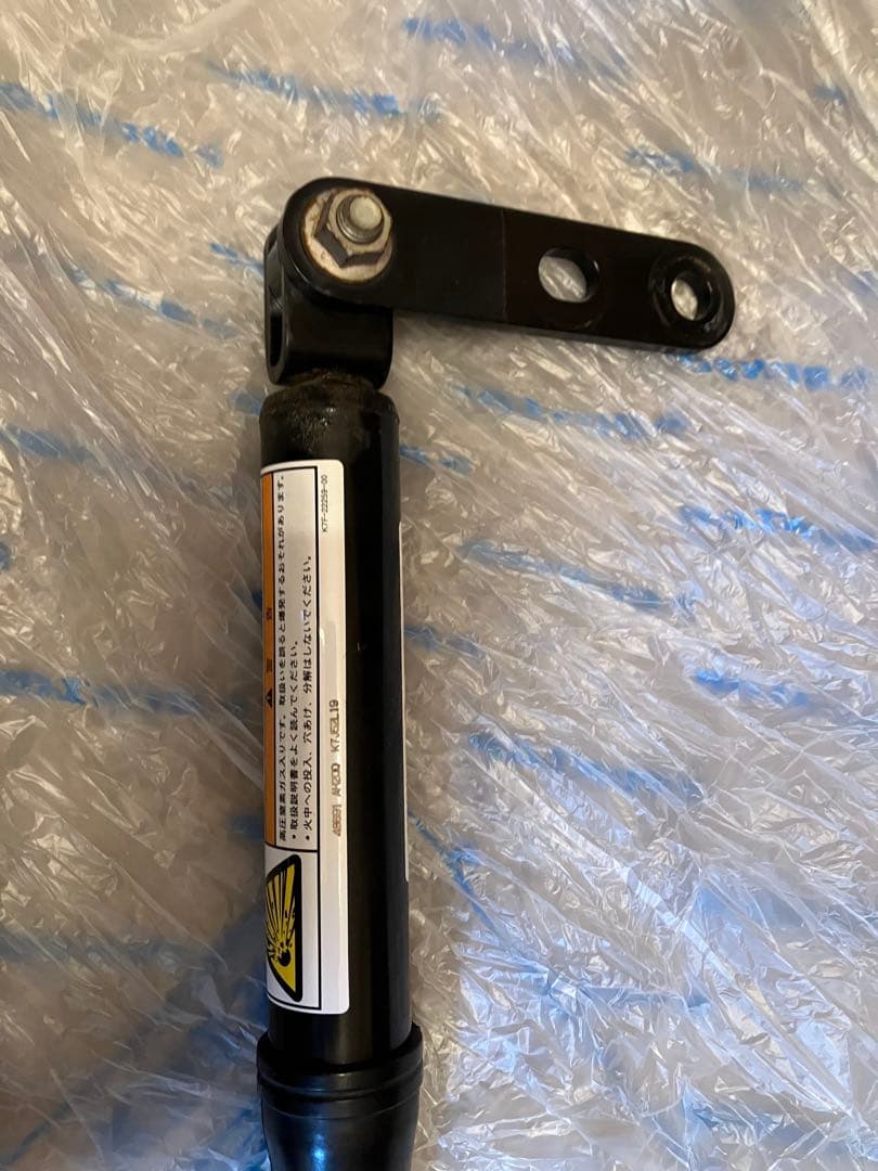 20系ヴェルファイア/TRDパフォーマンスダンパー