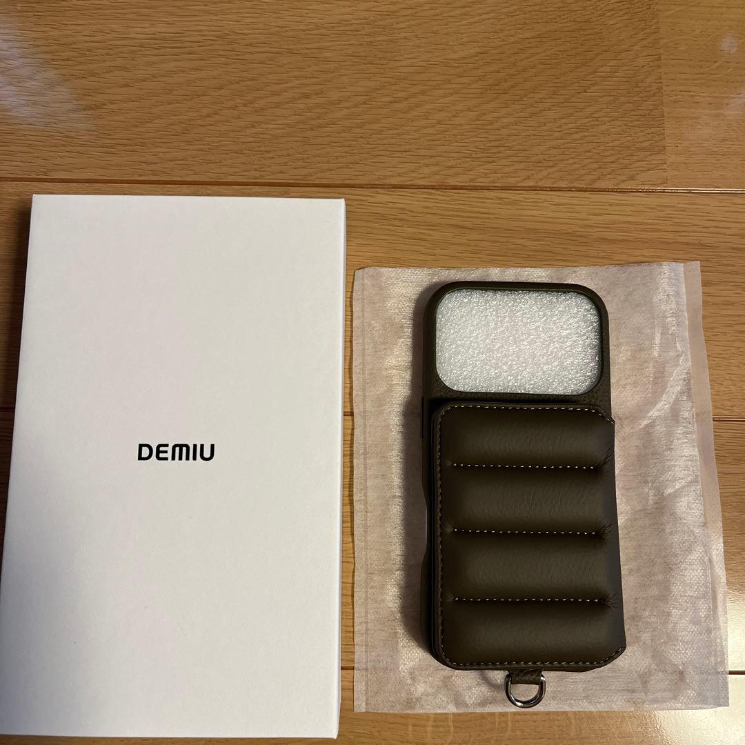 DEMIU iPhone17pro ケース