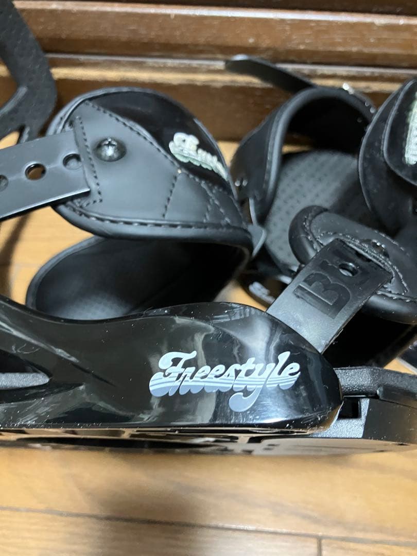 バートン　バインディング　フリースタイル　Mサイズ　ビンディング