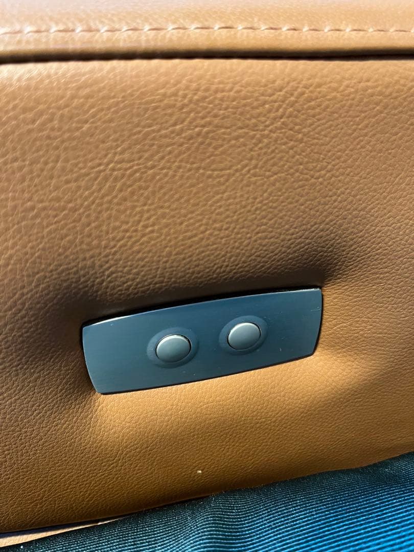 本革リクライニングソファ　マナベインテリアハーツ