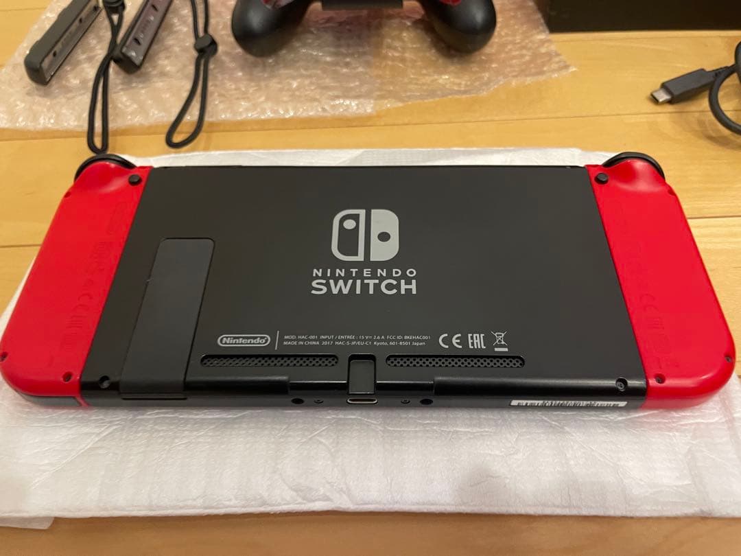 Switch Nintendo Switch本体 レッドJoy-Con