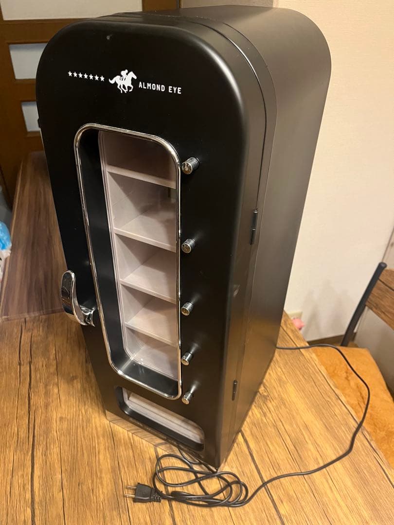 ALMOND EYE 自動販売機型冷蔵庫