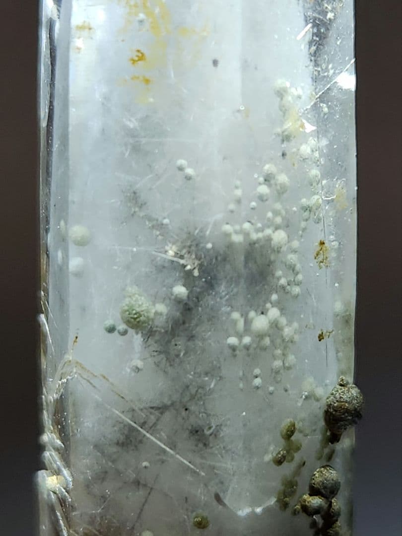 ハイクオリティ✨まりも入り水晶ポイント