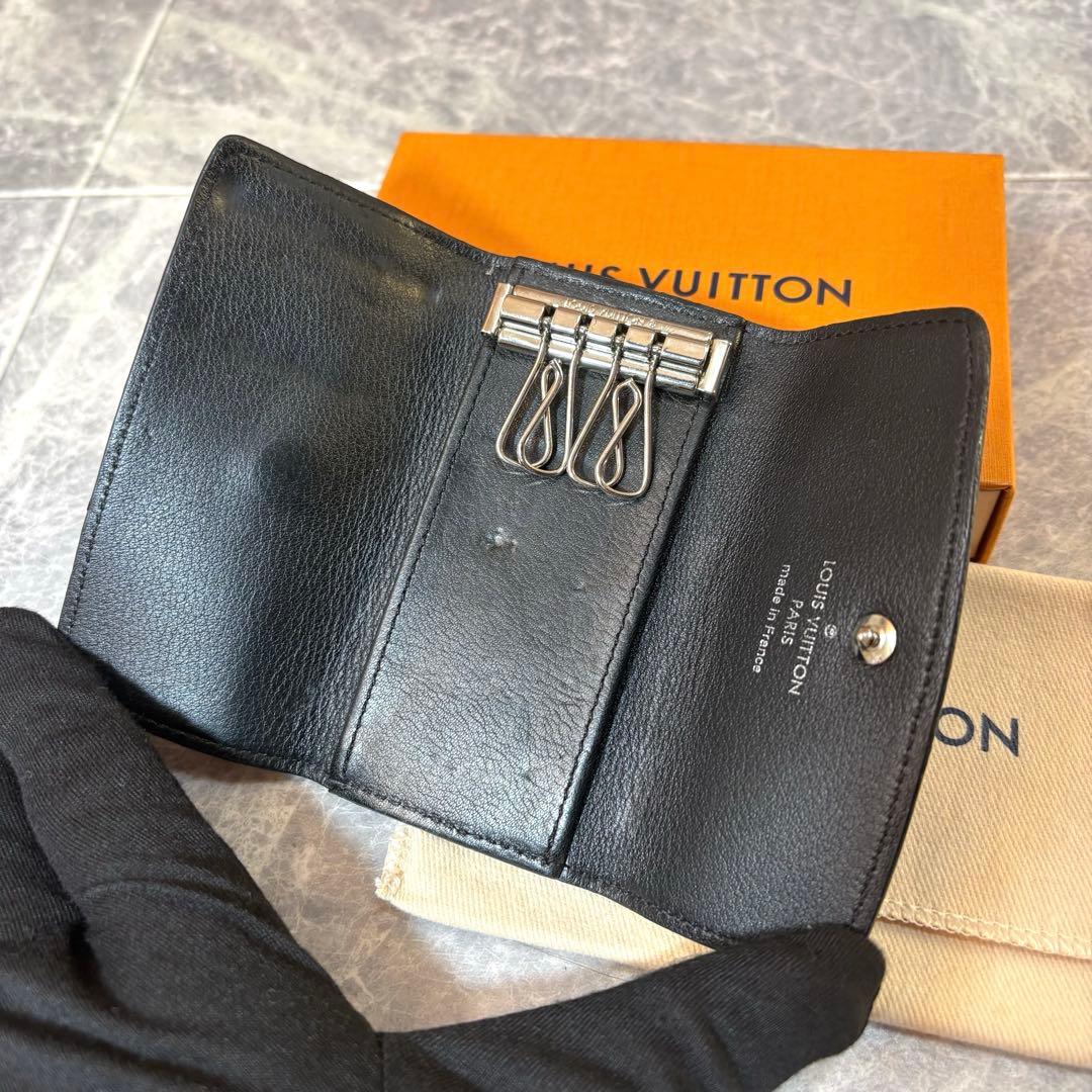 ⭐︎ルイヴィトン⭐︎　ミュルティクレ4連　マヒナ　ブラック　黒　箱付き　キーケース