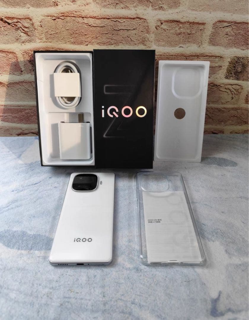 Vivo iQOO Z9 Turbo 本体