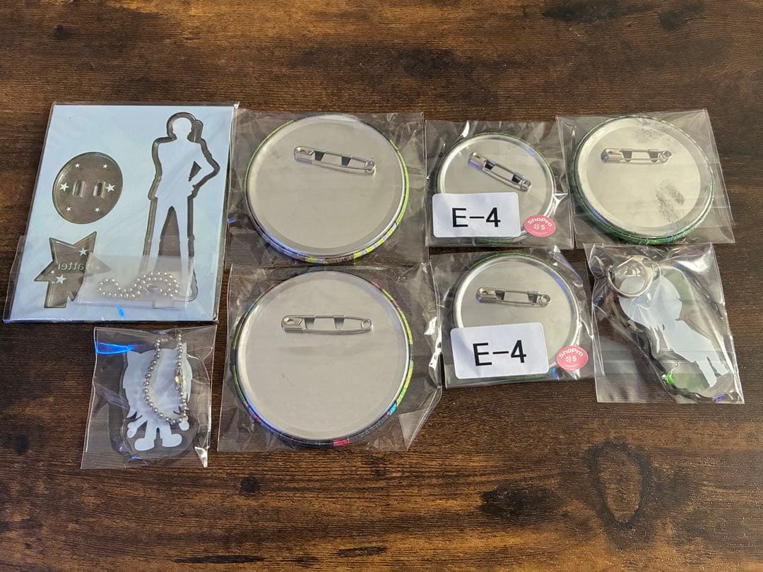 覆面系ノイズ　⭐︎黒瀬歩　クロ⭐︎ ドでか缶バッジ　アクキー　アクスタ　くじ