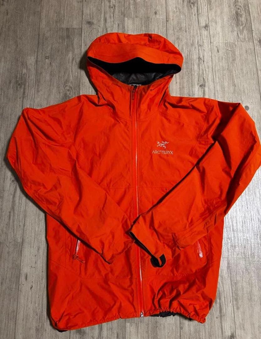 ARC'TERYX ナイロンジャケット