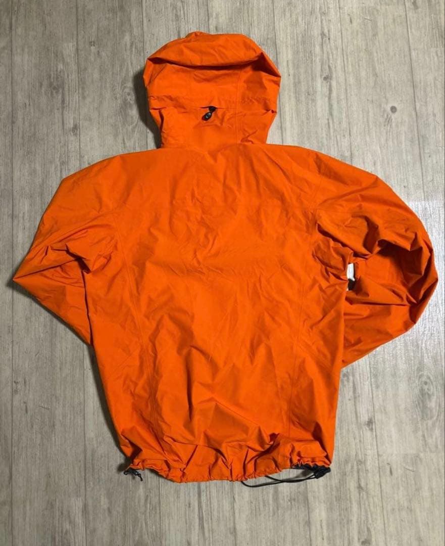 ARC'TERYX ナイロンジャケット