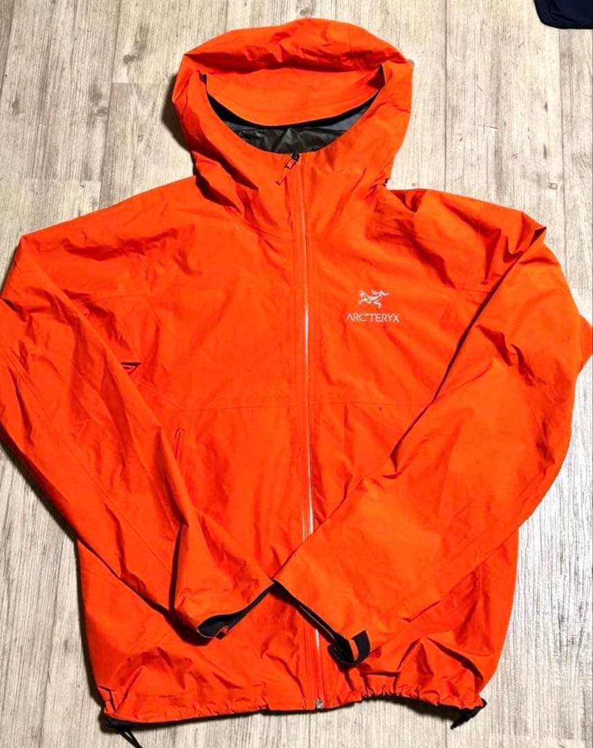 ARC'TERYX ナイロンジャケット